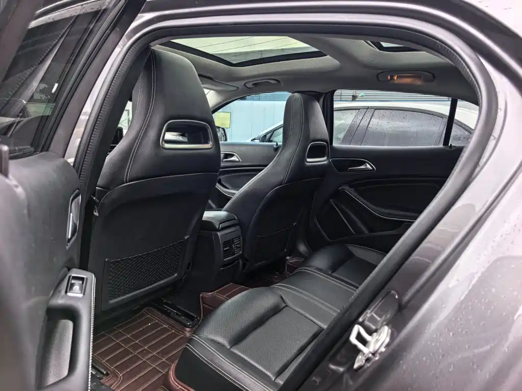 Mercedes-Benz GLA 2015 2015 GLA 200 Dynamic