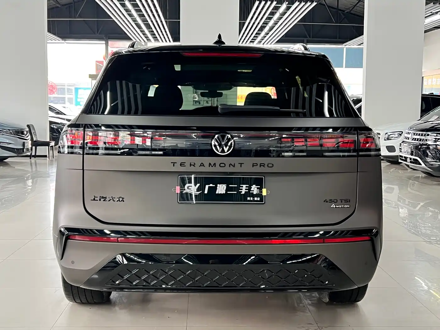 Volkswagen Teramont 2025 Teramont Pro 450TSI 4WD Summit Edition фото 6