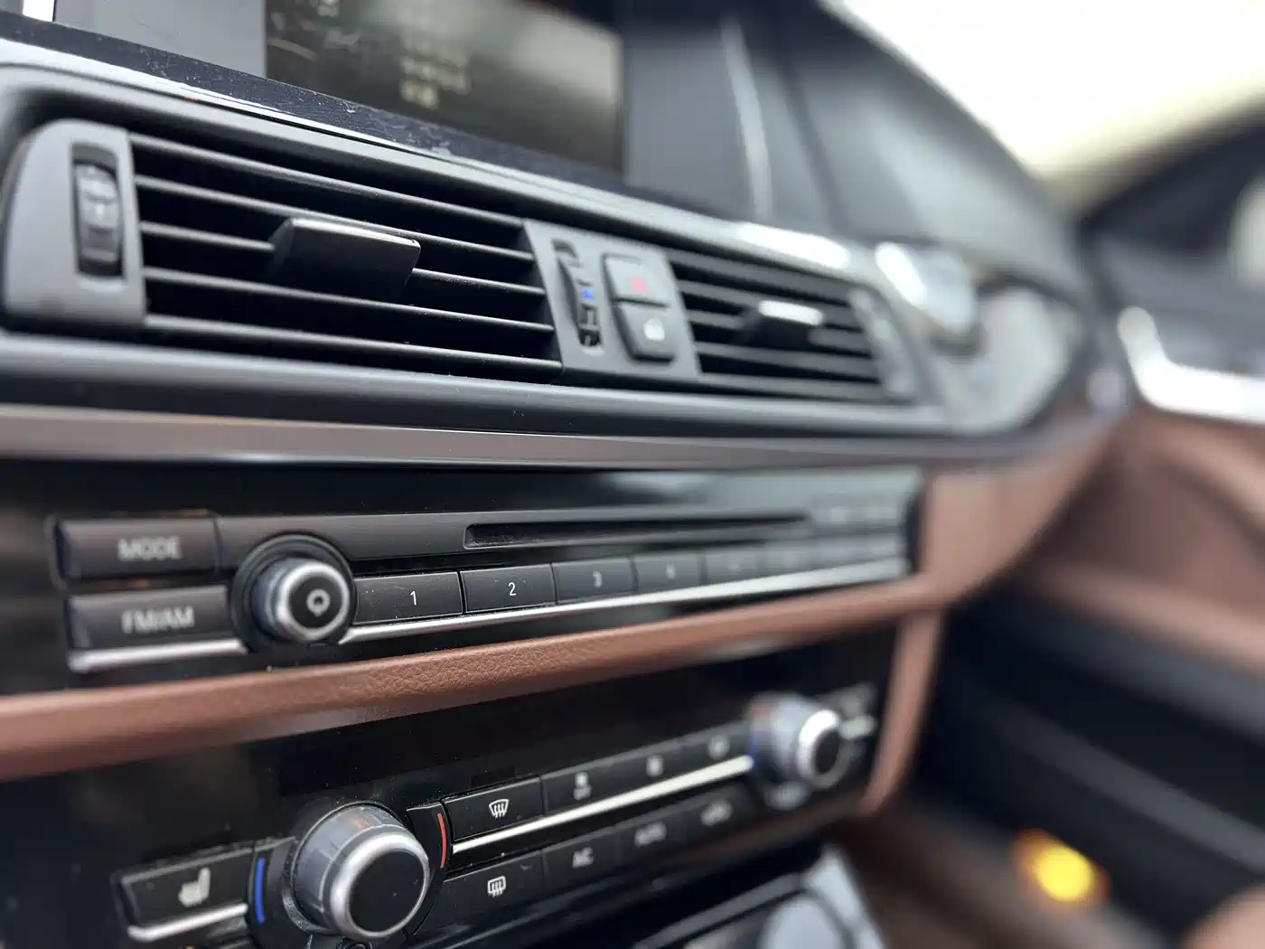 BMW 5 Series 2017 520Li Classic Edition фото 6
