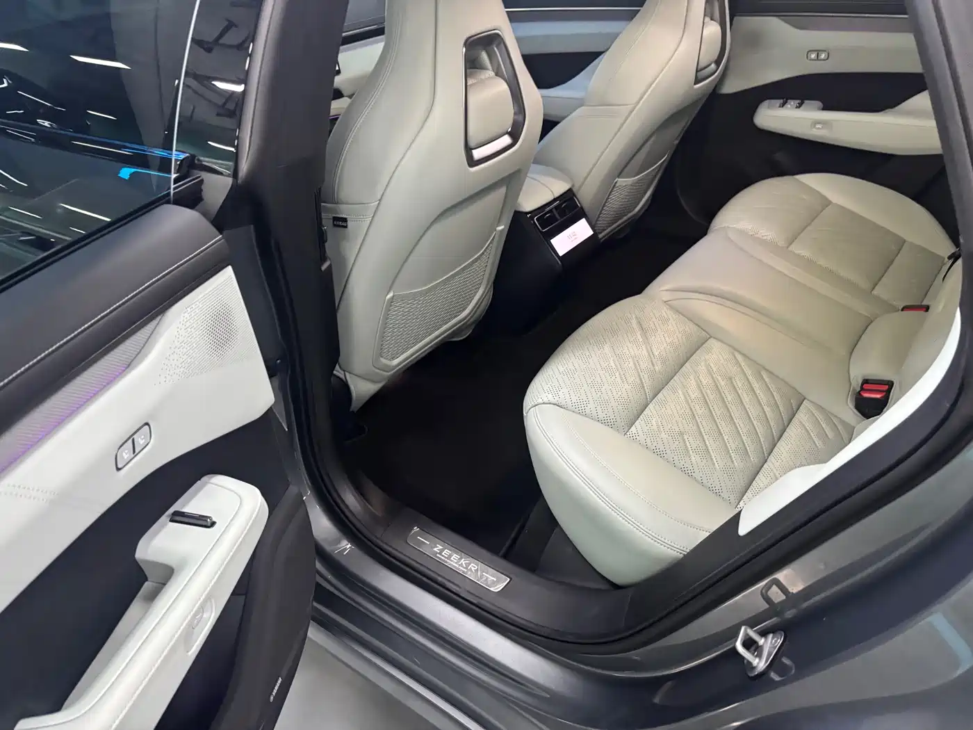 ZEEKR EXTREME KRYPTON 001