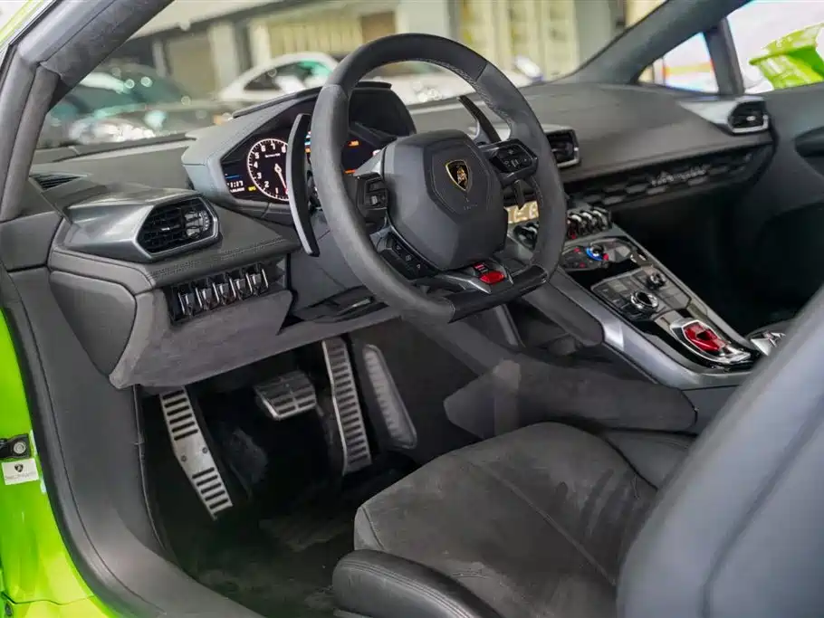 Lamborghini Huracán 2014 LP 610-4 фото 2