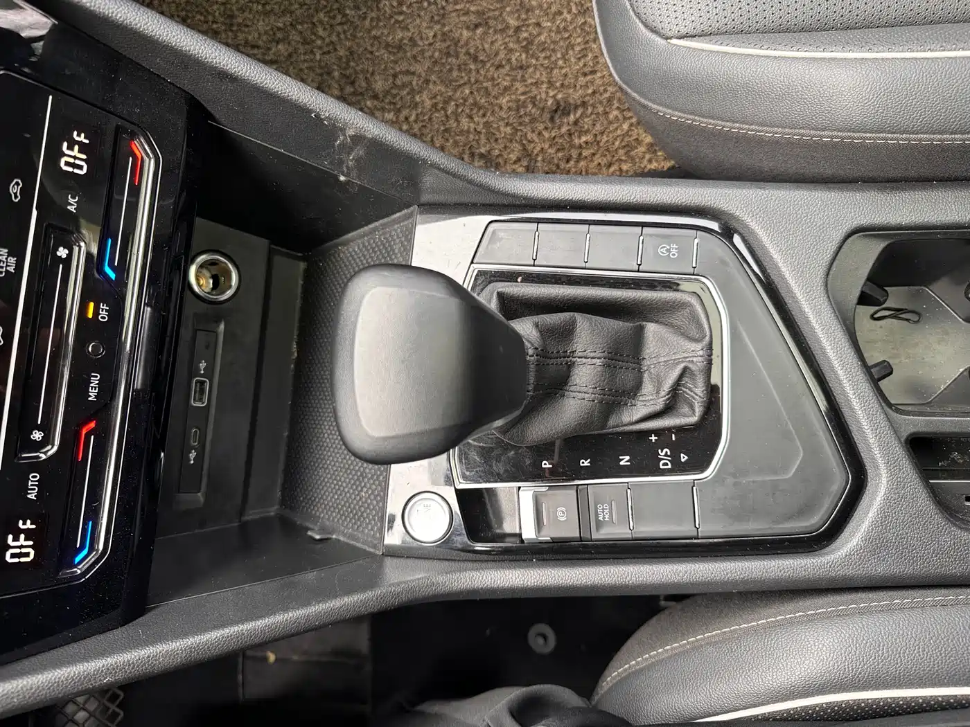 Volkswagen Tiguan L 2023 330TSI Auto 2WD Smart Edition фото 15