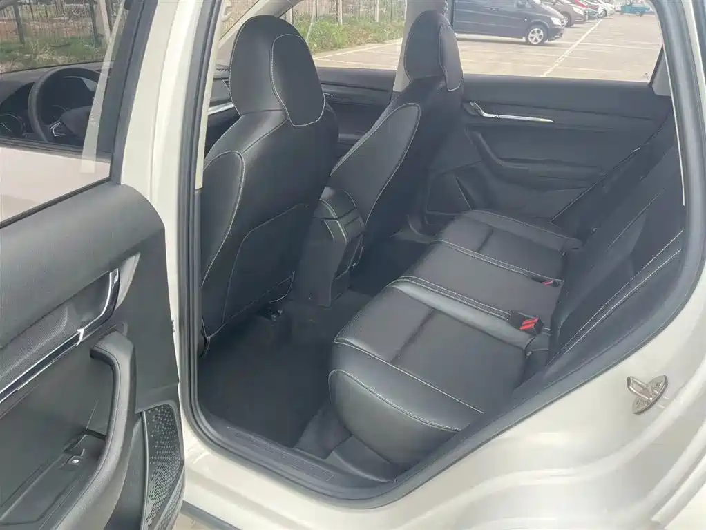 SKODA KOMICK