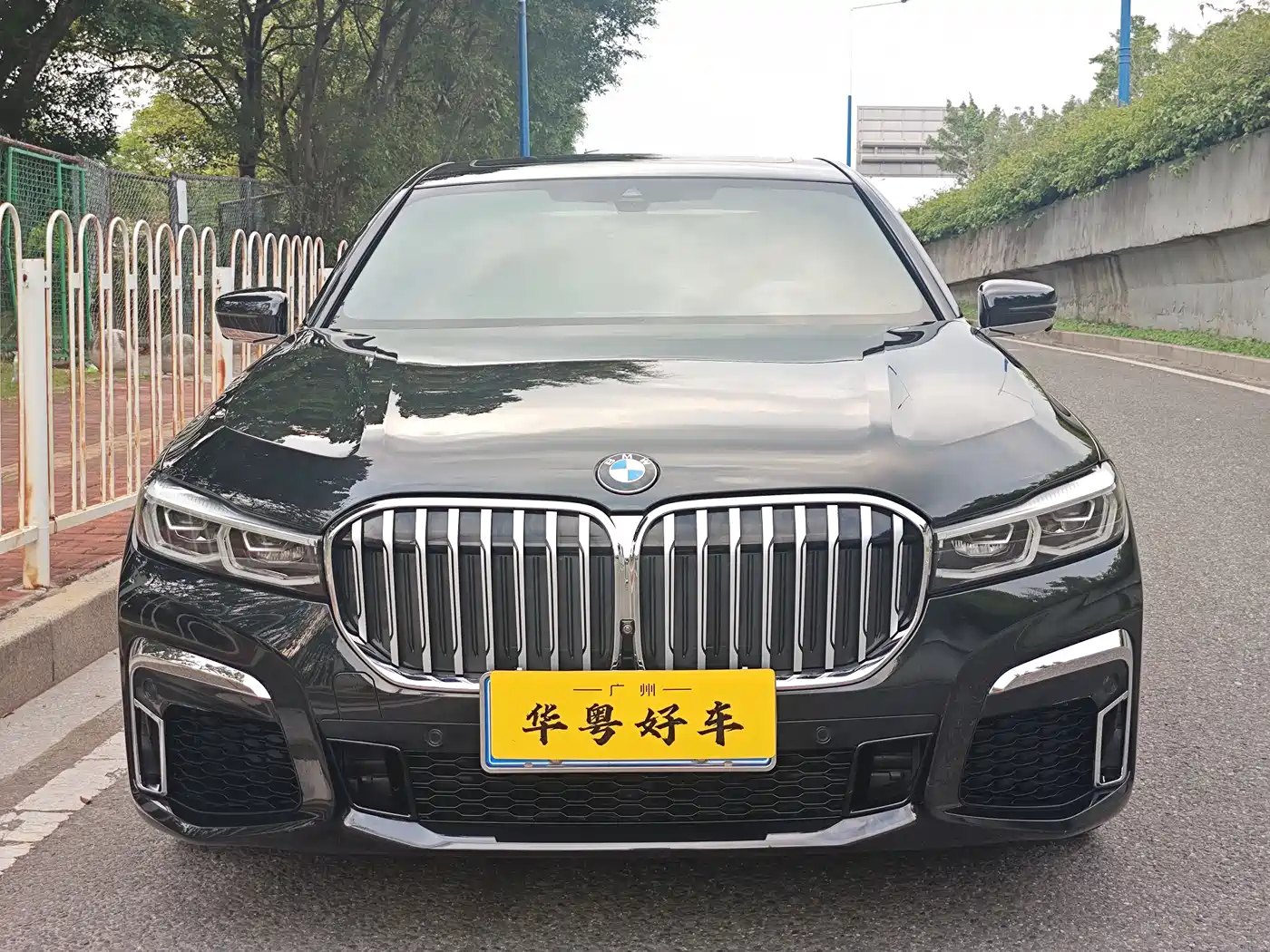 BMW 7 Series 2019 Facelift 740Li Leading M Sport Package фото 2
