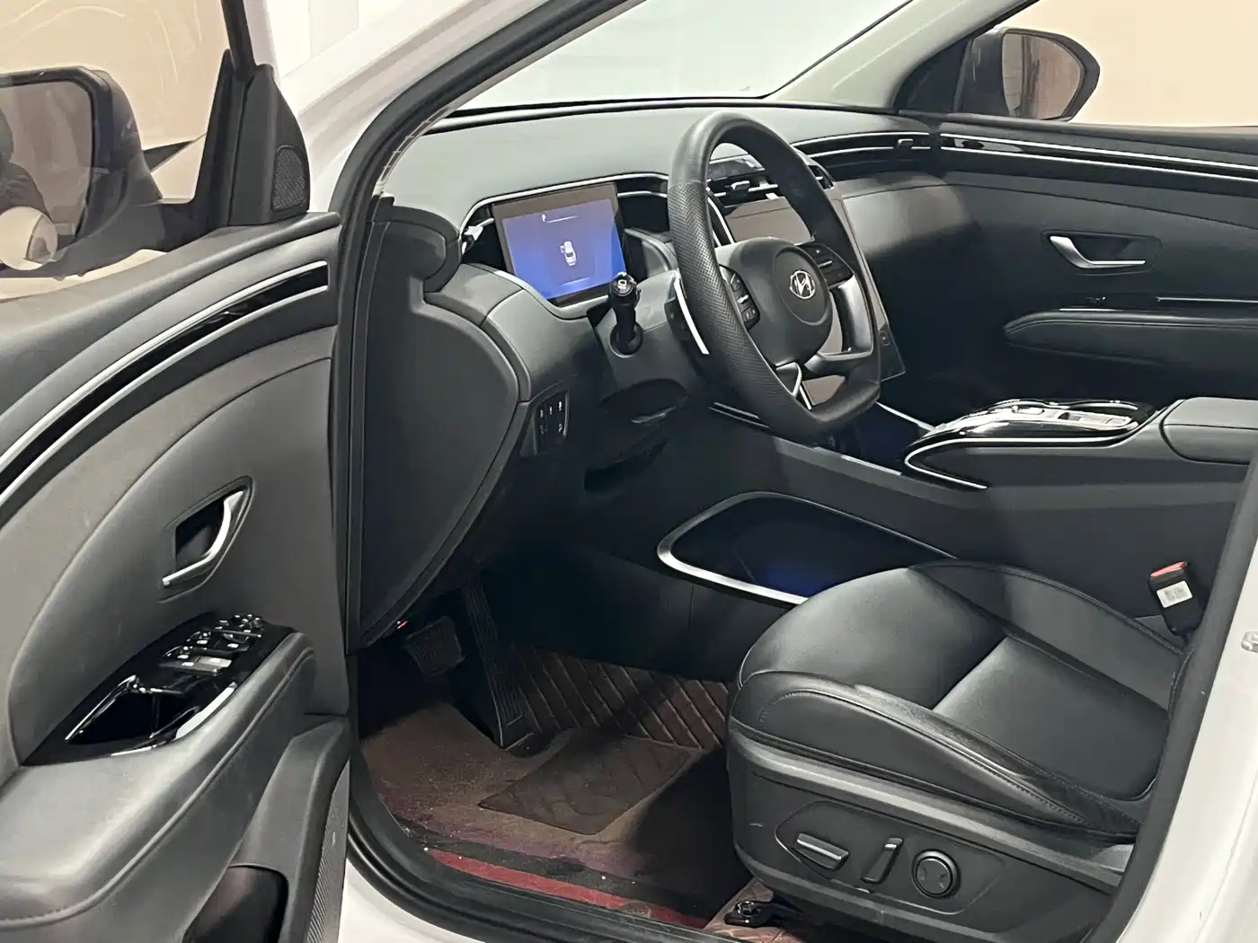 Hyundai Tucson 2023 Tucson L 1.5T Automatic 2WD LUX Premium Edition фото 7