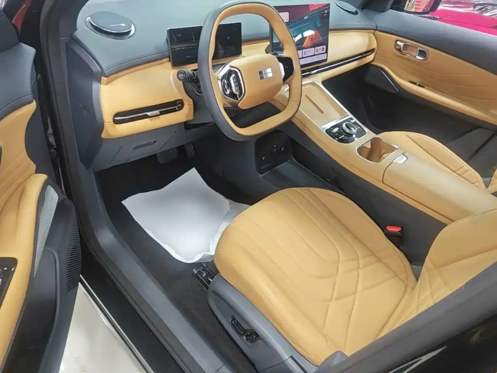 Geely Galaxy Galaxy Starship 7 EM-i 2025 2025 Model 120km Voyage+ Edition