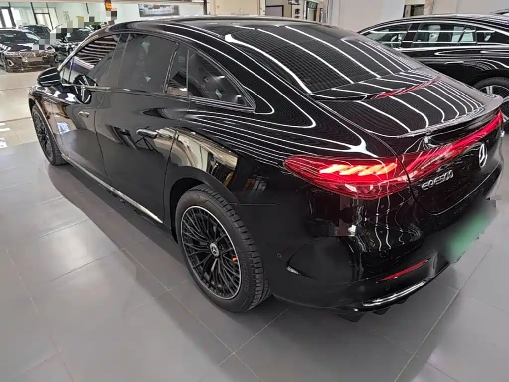 Фото 5 - Mercedes-Benz EQE