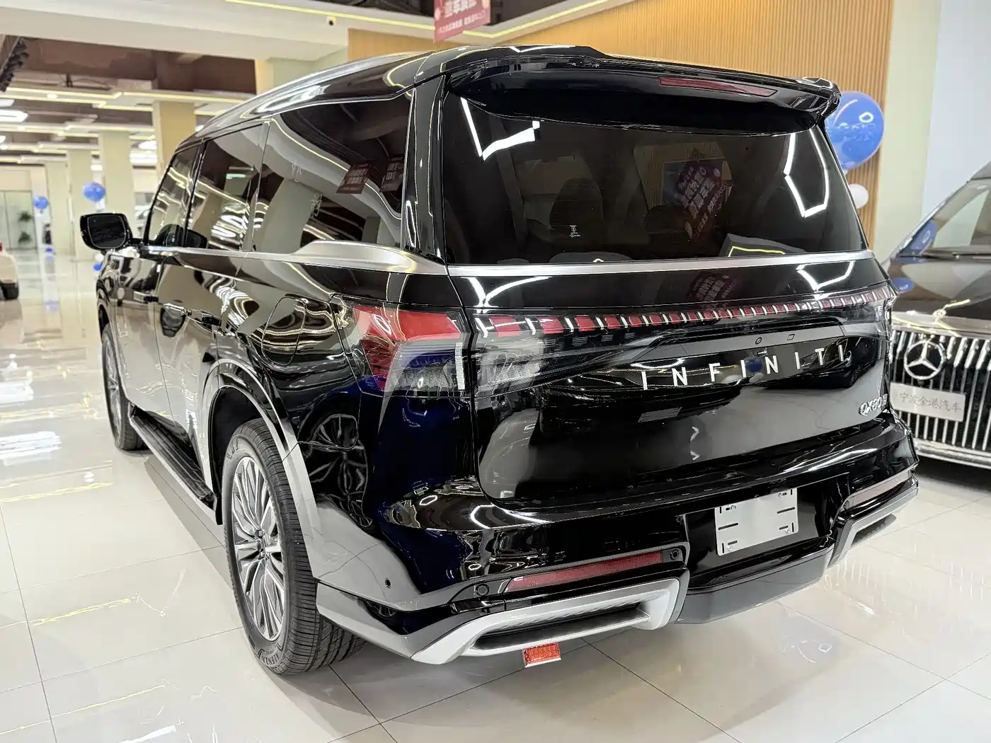 Infiniti QX80 2025 Autograph фото 7
