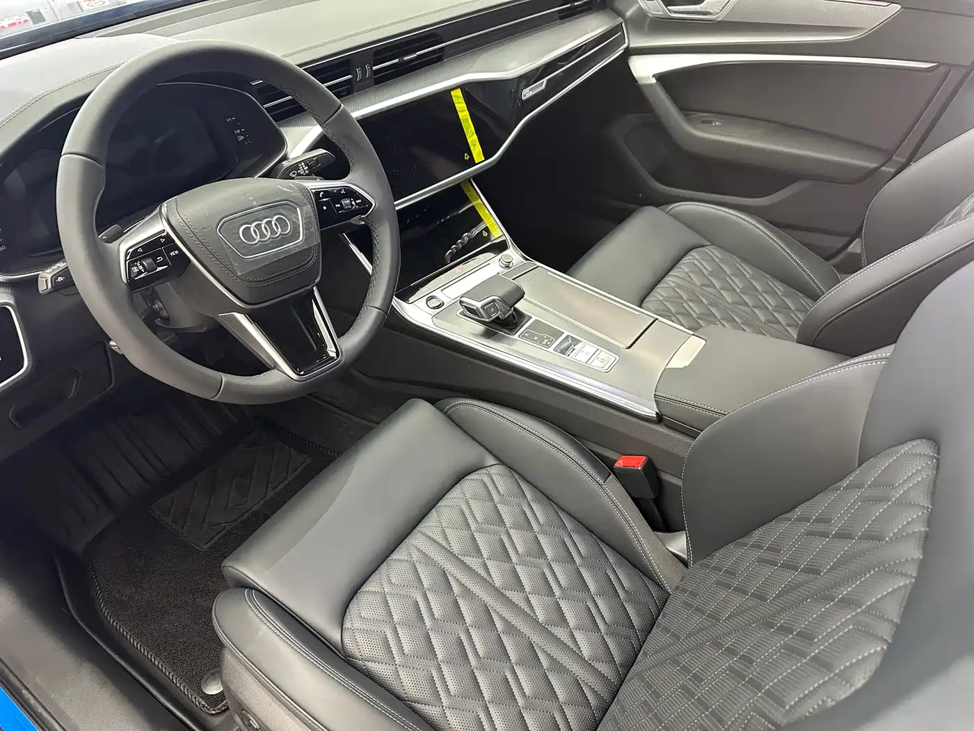 Audi A6L 2026 2026 Model Year 45 TFSI quattro Premium Dynamic + Exclusive Package