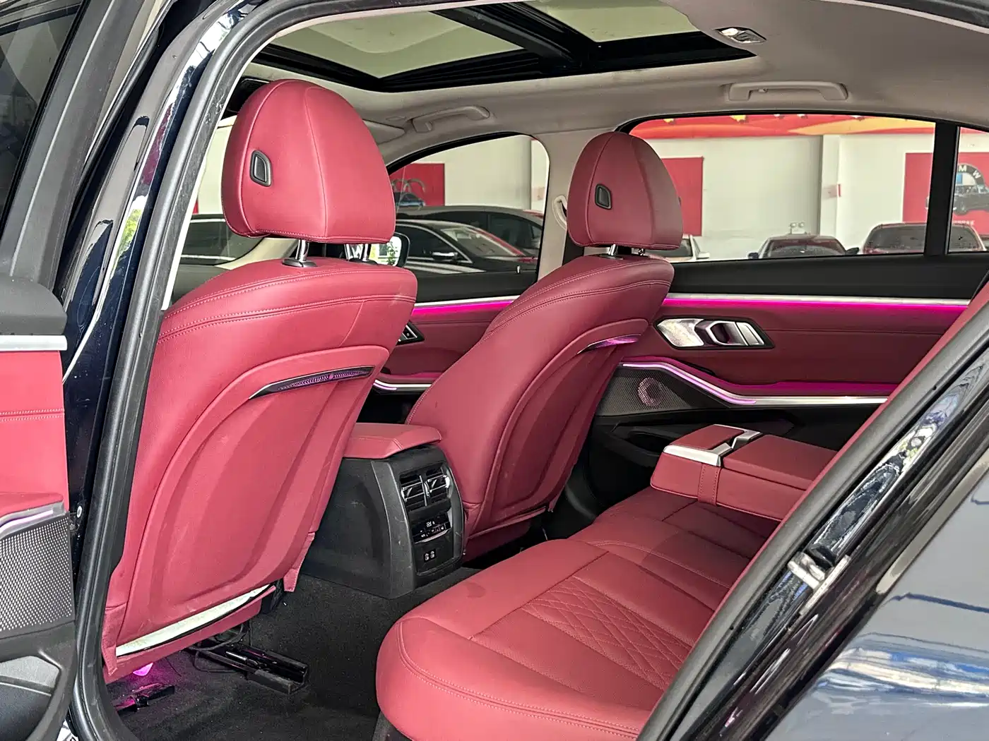 BMW 3 Series 2024 320Li M Sport Package фото 6