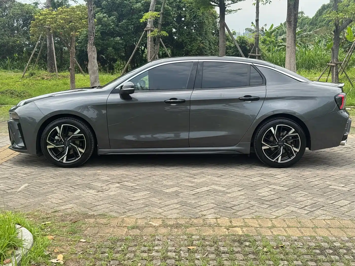 Lynk & Co 03 2025 1.5TD DCT Champion Pro фото 4
