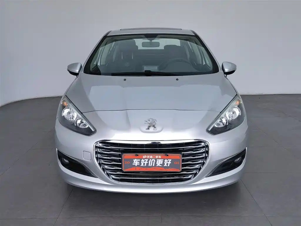 Peugeot 308 2012 1.6L Automatic Trend Type фото 3