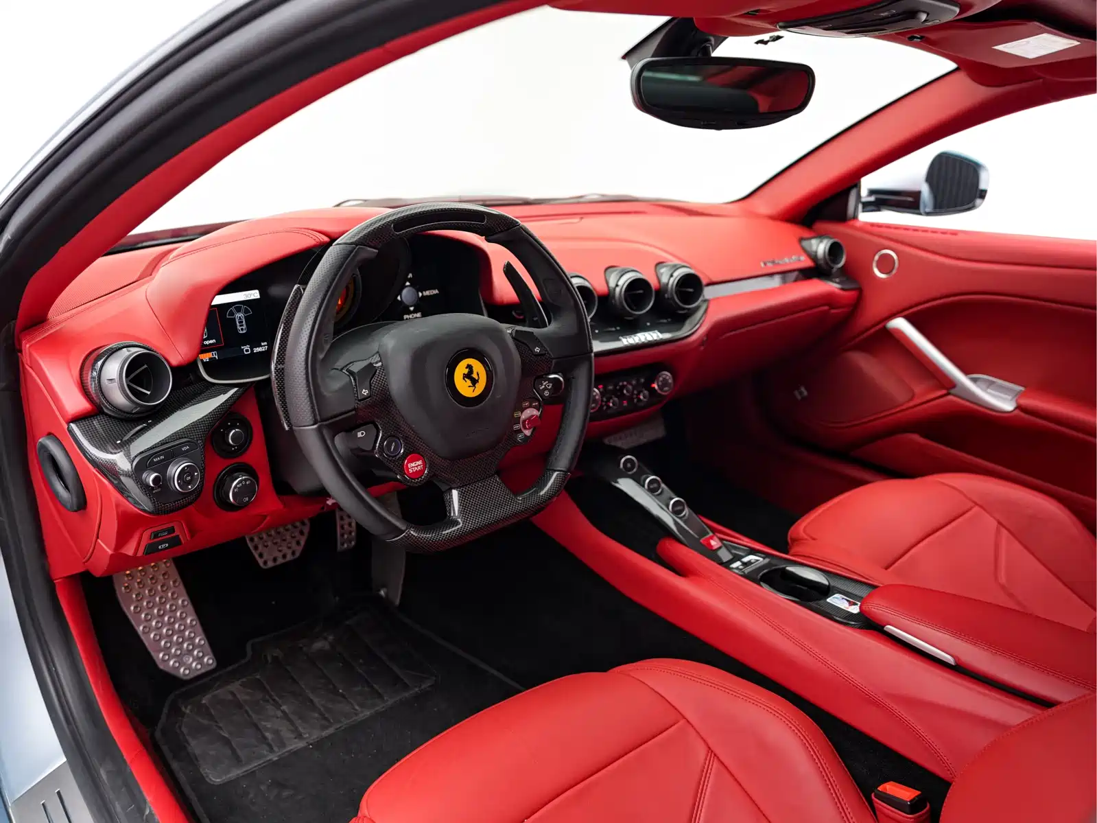 Photo 11 - Ferrari F12berlinetta