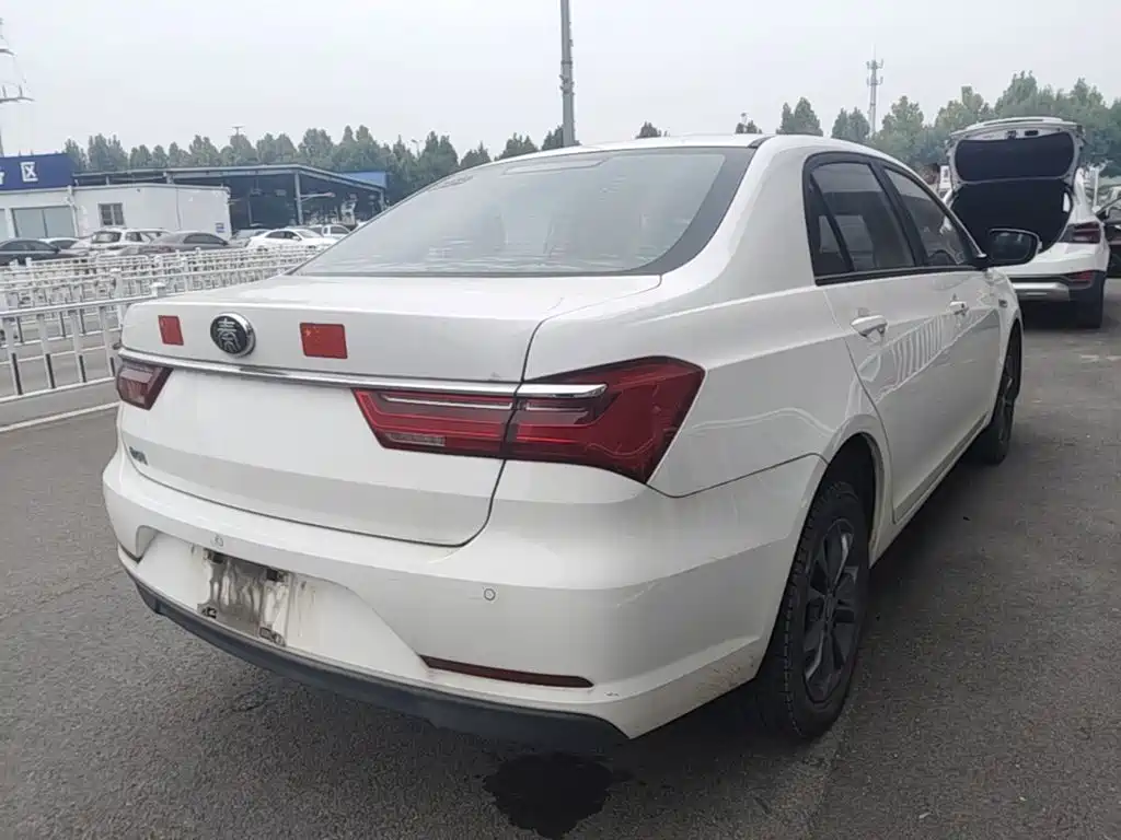 BYD Qin 2020 2019 1.5L Automatic Luxury Edition