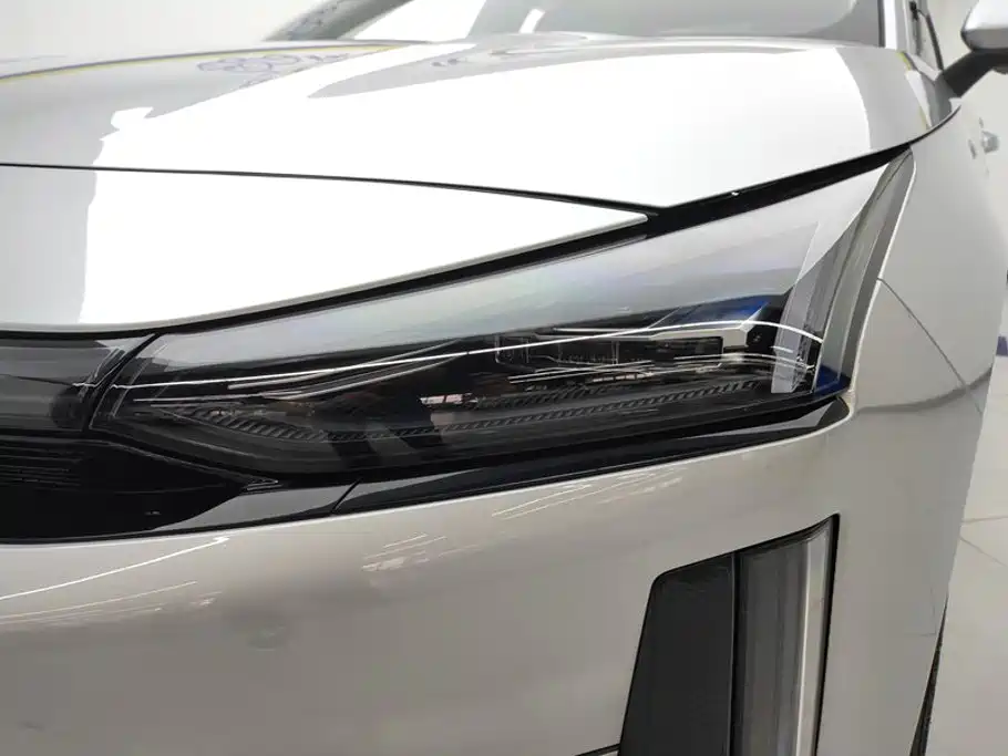 Geely Galaxy Galaxy L6 2025 2025 EM-i 140km Starship Edition