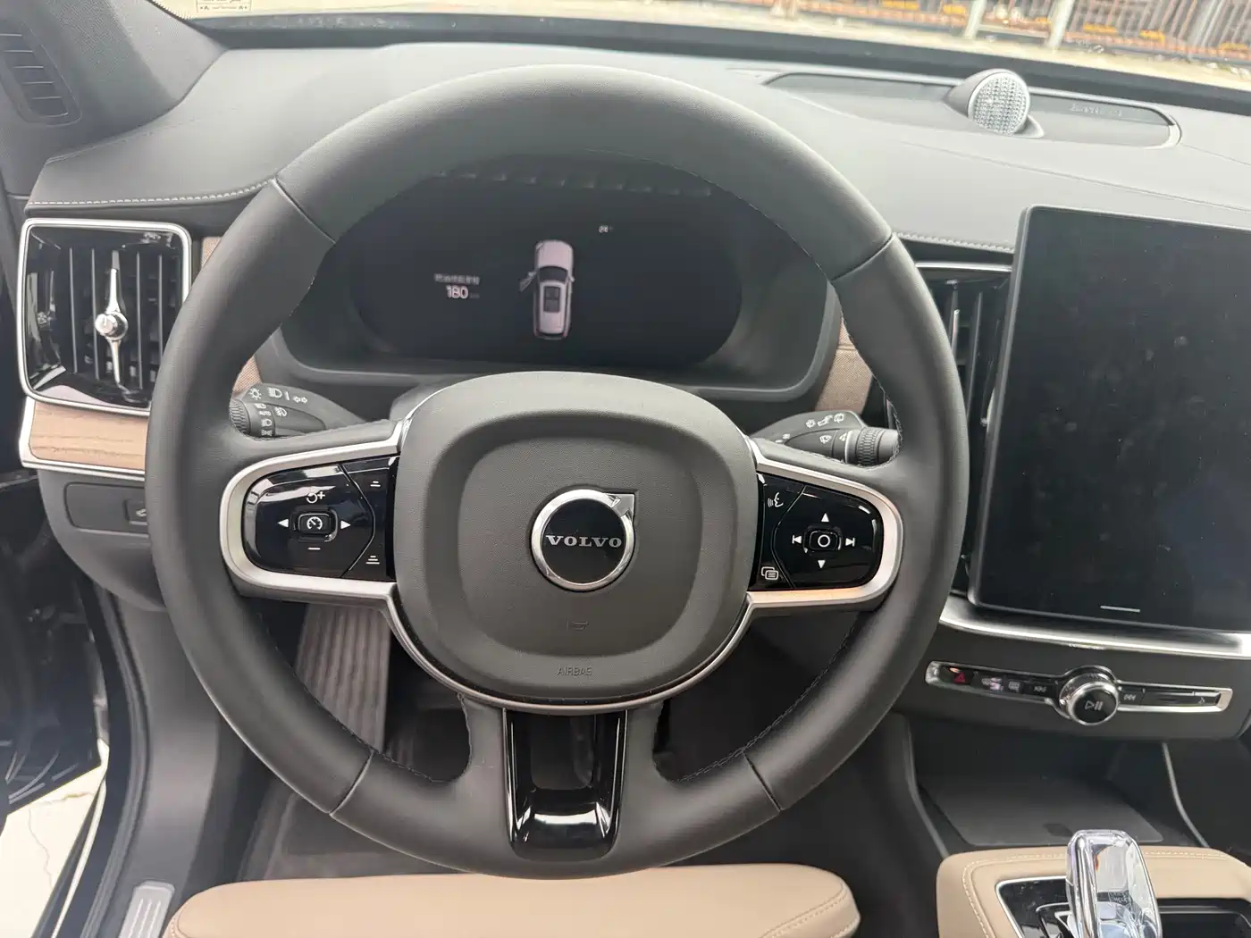 Volvo XC90 2025 2025 Facelift B6 Intelligent Luxury 6-Seater