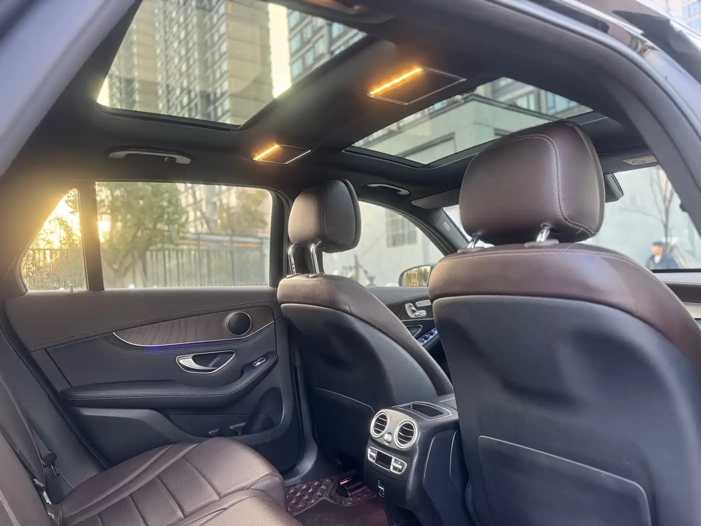 Mercedes-Benz GLC 2020 Facelift GLC 300 L 4MATIC Dynamic фото 9