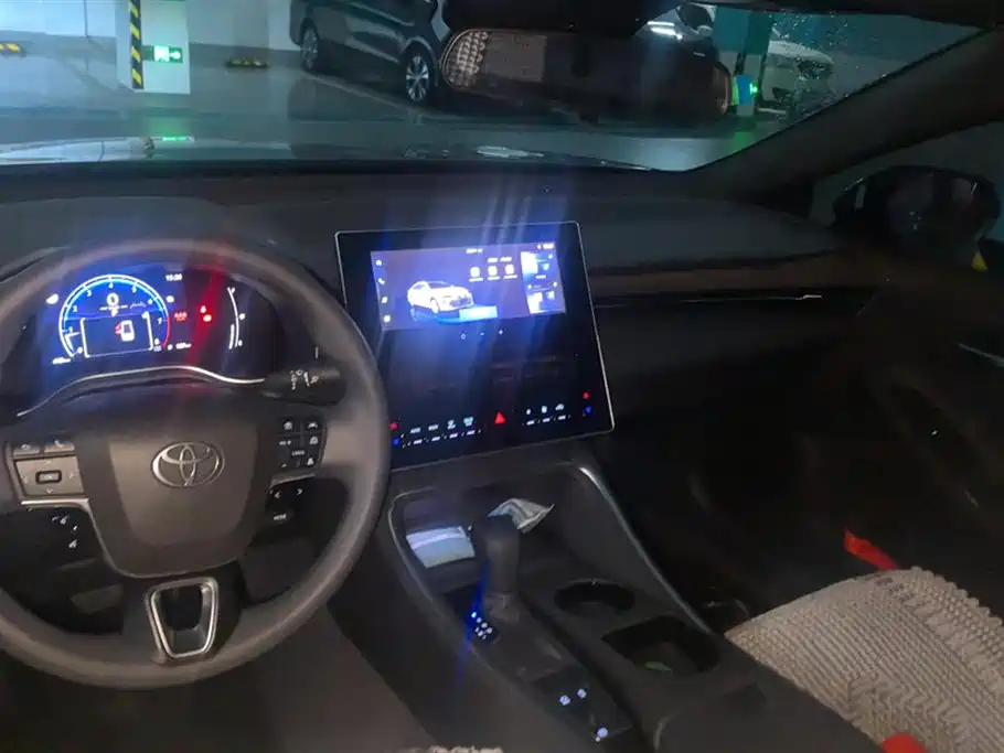 TOYOTA ASIAN DRAGON