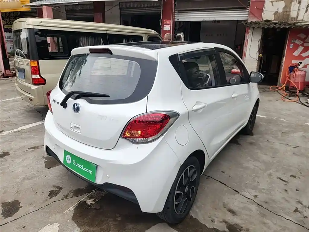 Changan Benben 2017 2015 1.4L IMT Premium (China V)