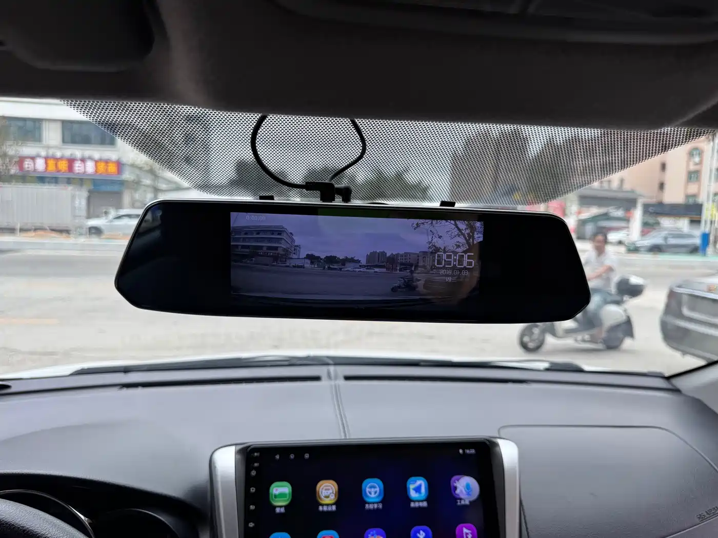 Toyota YARiS L Zhi Xiang 2019 1.5E CVT Charming China VI фото 8