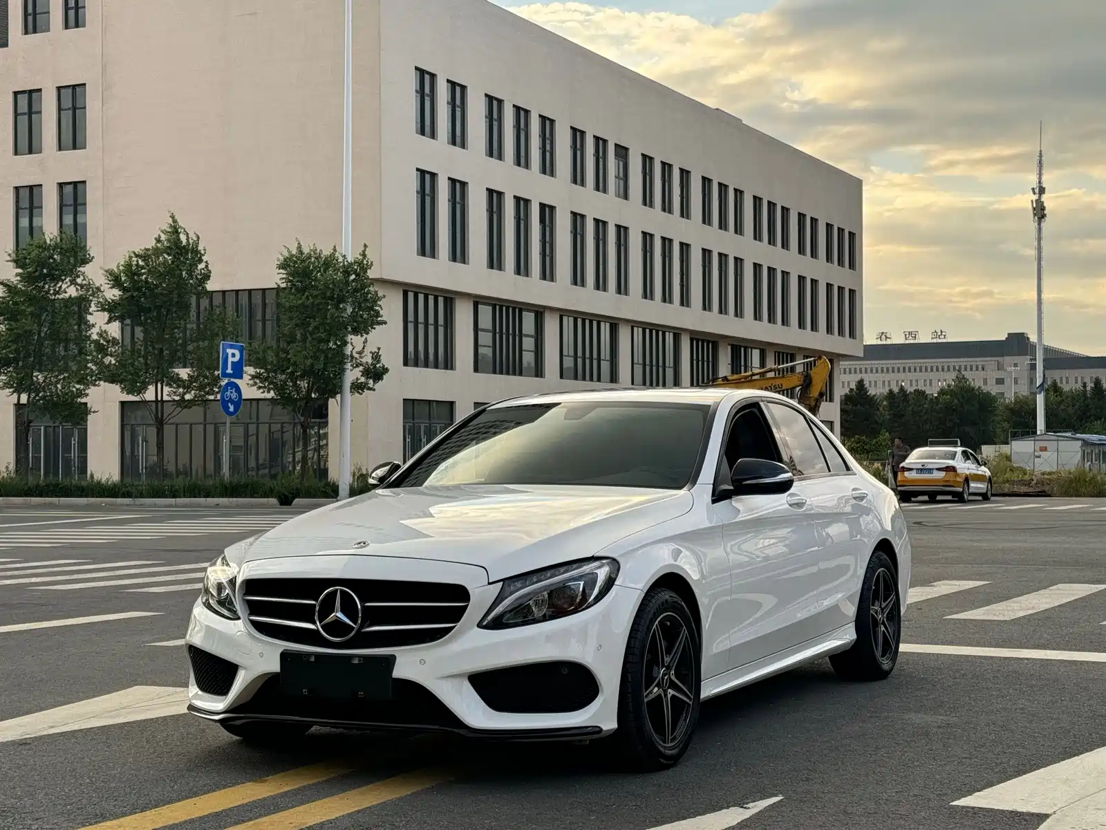Фото 1 - Mercedes-Benz C-Class