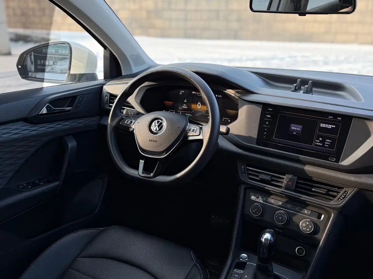 Volkswagen Tharu 2022 280TSI FWD Luxury Edition фото 14