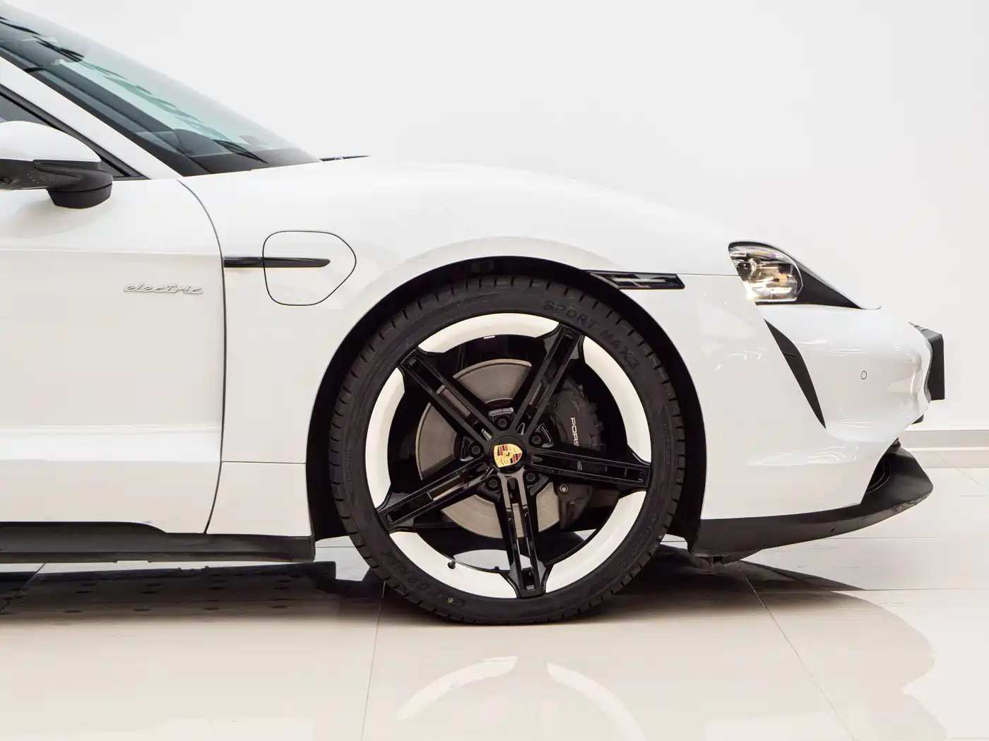 Porsche Taycan 2022 Facelift Taycan фото 9