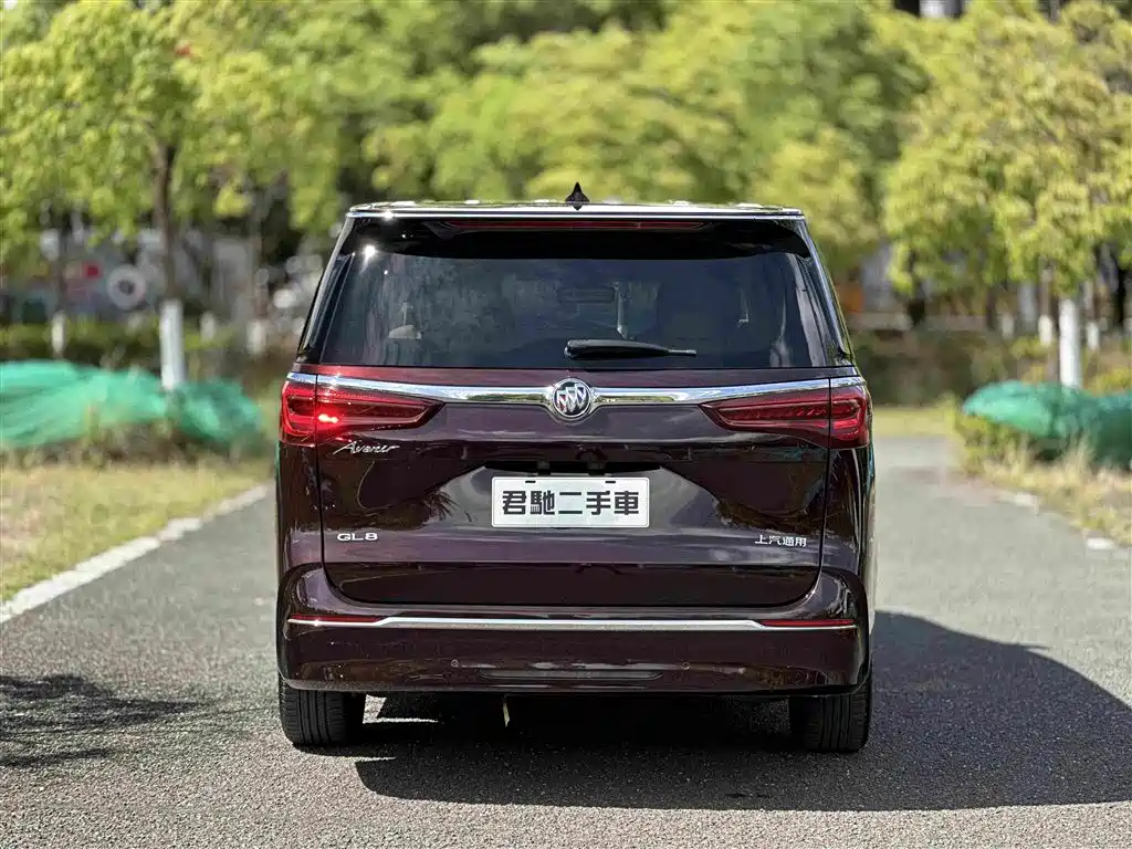 Photo 6 - Buick GL8