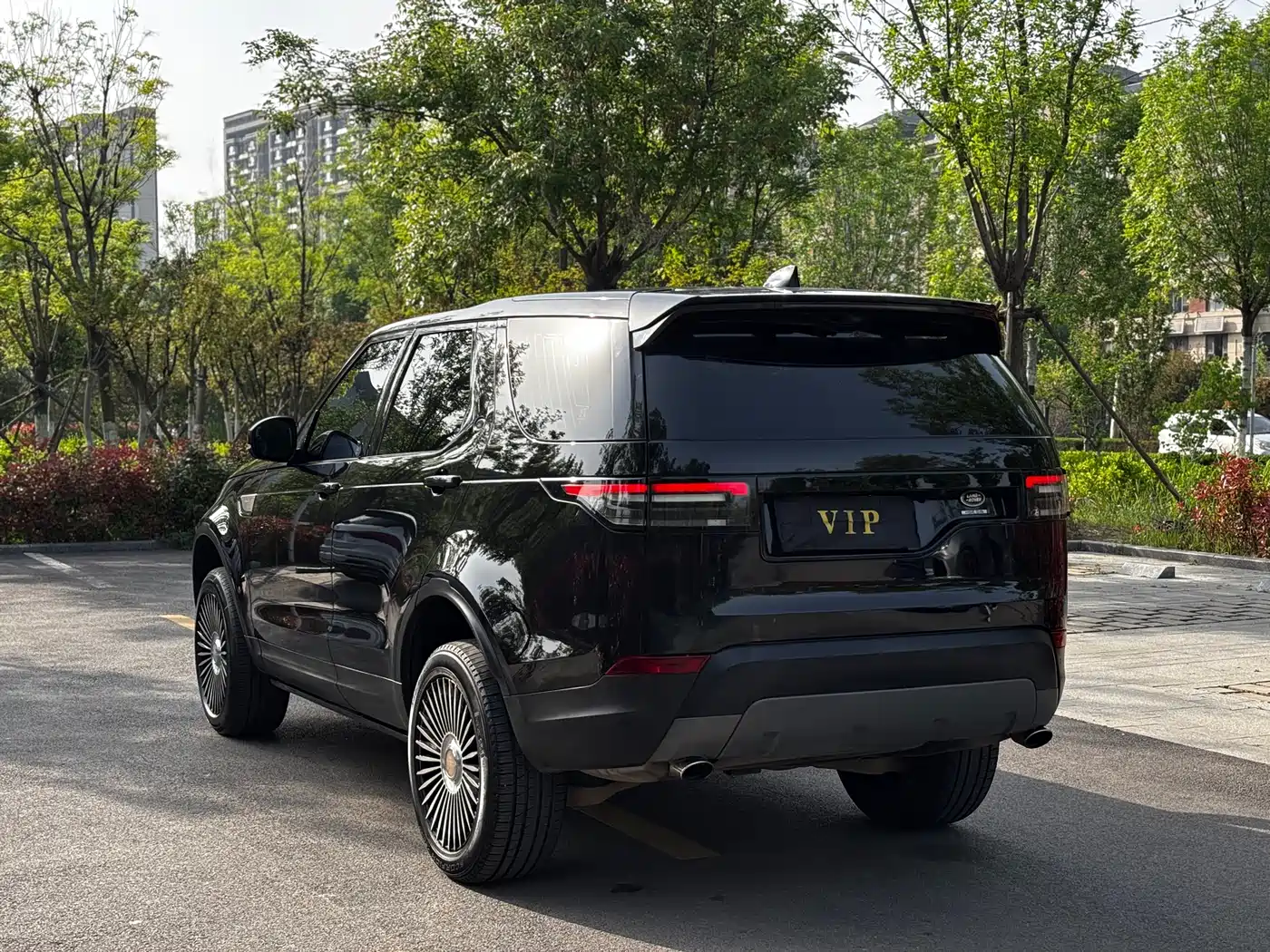 Land Rover Discovery 2018 3.0 SC V6 SE фото 9