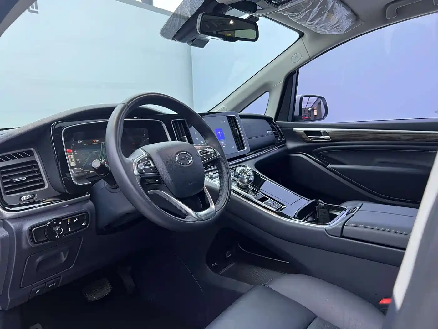 GAC Trumpchi Trumpchi M8 2021 Leading Show Series 390T Prestige Edition фото 9