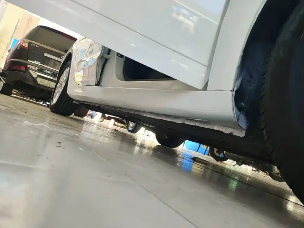Qoros 3 2019 2018 Sedan 1.6L Auto Leading