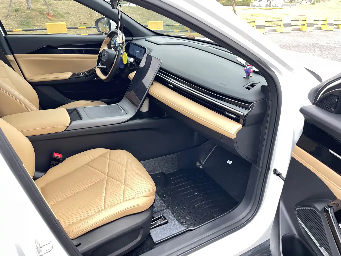 Geely Galaxy Galaxy L6 2023 60km PLUS фото 6