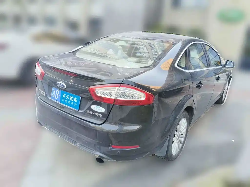 Ford Mondeo Zhisheng 2011 2011 2.0L GTDi200 Fashion