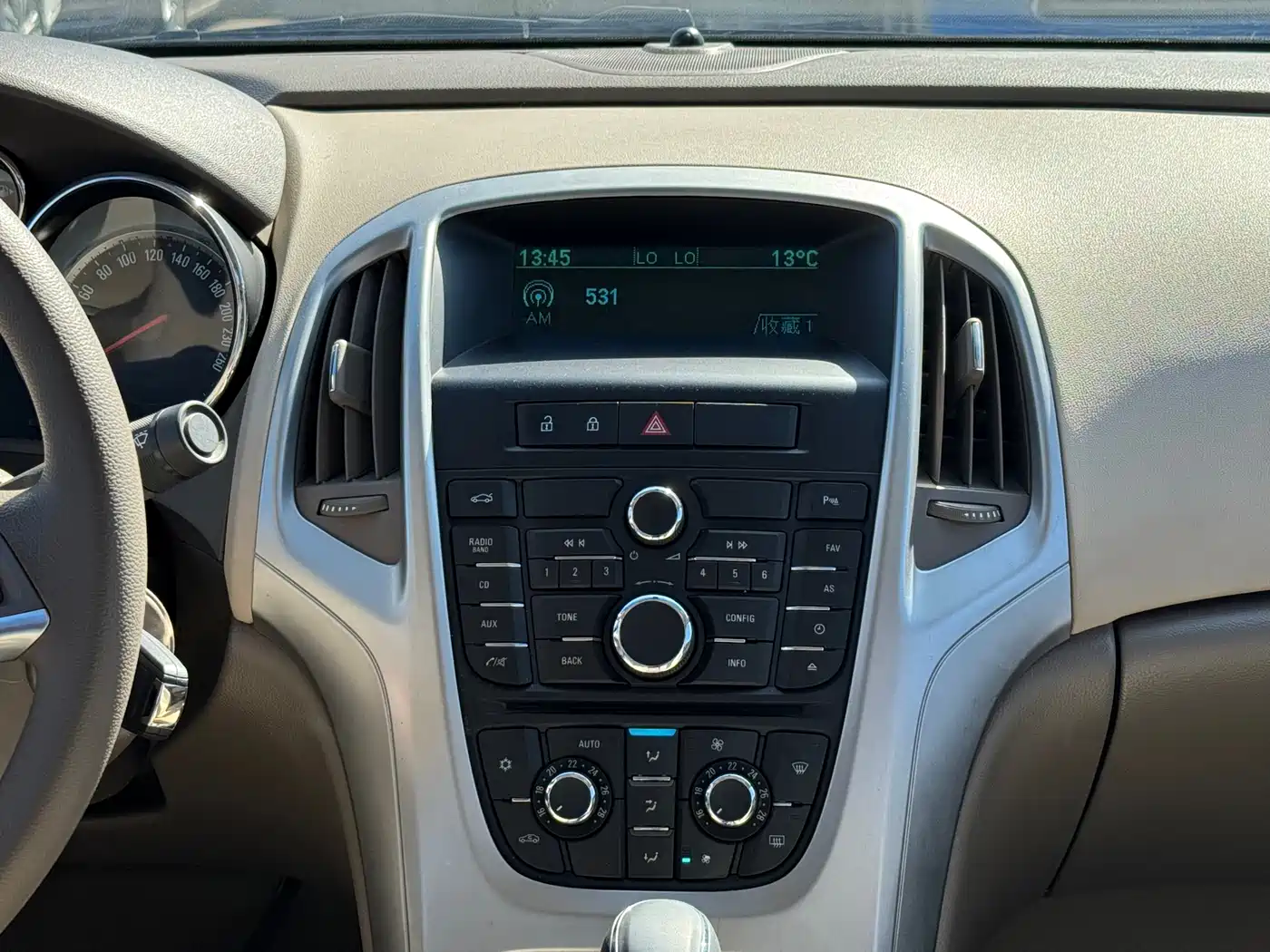 Buick Excelle 2013 GT 1.6L Automatic Fashion Edition фото 13