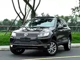Фото 1 - Volkswagen Touareg