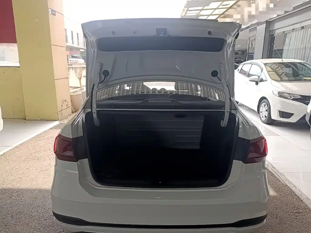 Jetta VA3 2021 2021 1.5L Manual Progressive Edition
