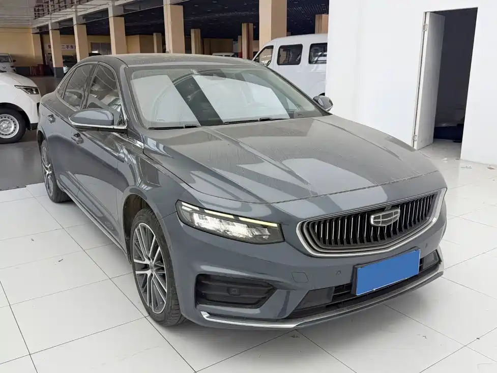 Фото 3 - Geely Preface