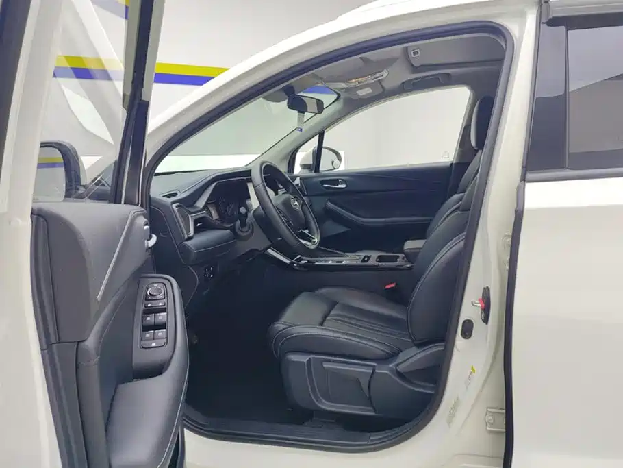 صورة 9 - GAC Trumpchi GS4