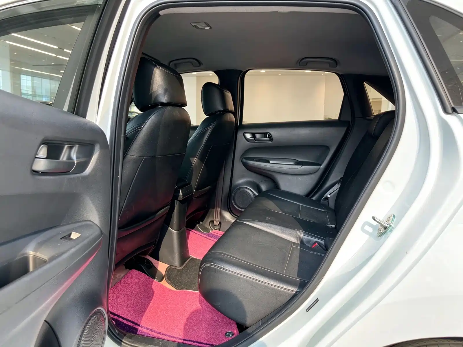 Photo 10 - Honda Fit