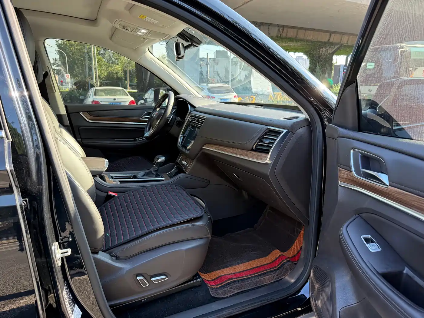 Roewe RX8 2021 2019 30T 2WD Flagship Edition