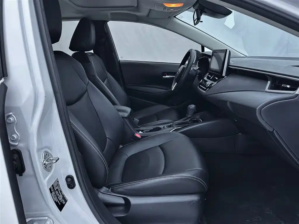 Toyota Corolla 2021 1.2T S-CVT Elite PLUS Edition фото 14