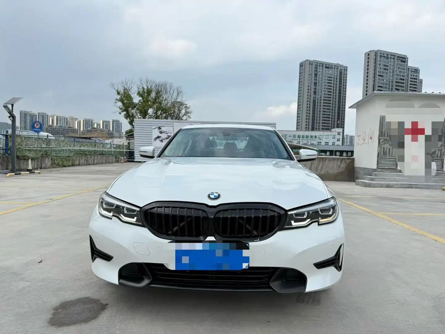 Photo 1 - BMW 3 Series