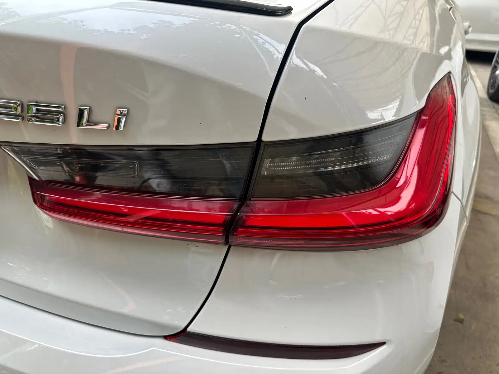 Photo 33 - BMW 3 Series