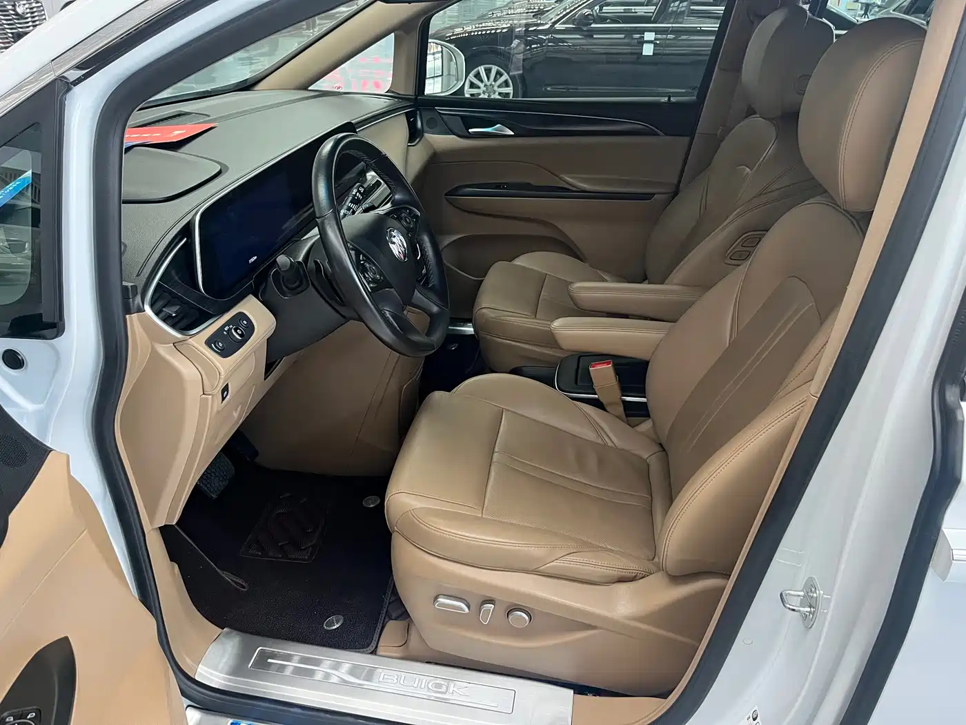 Buick GL8 2020 ES Landglory 653T Flagship фото 2