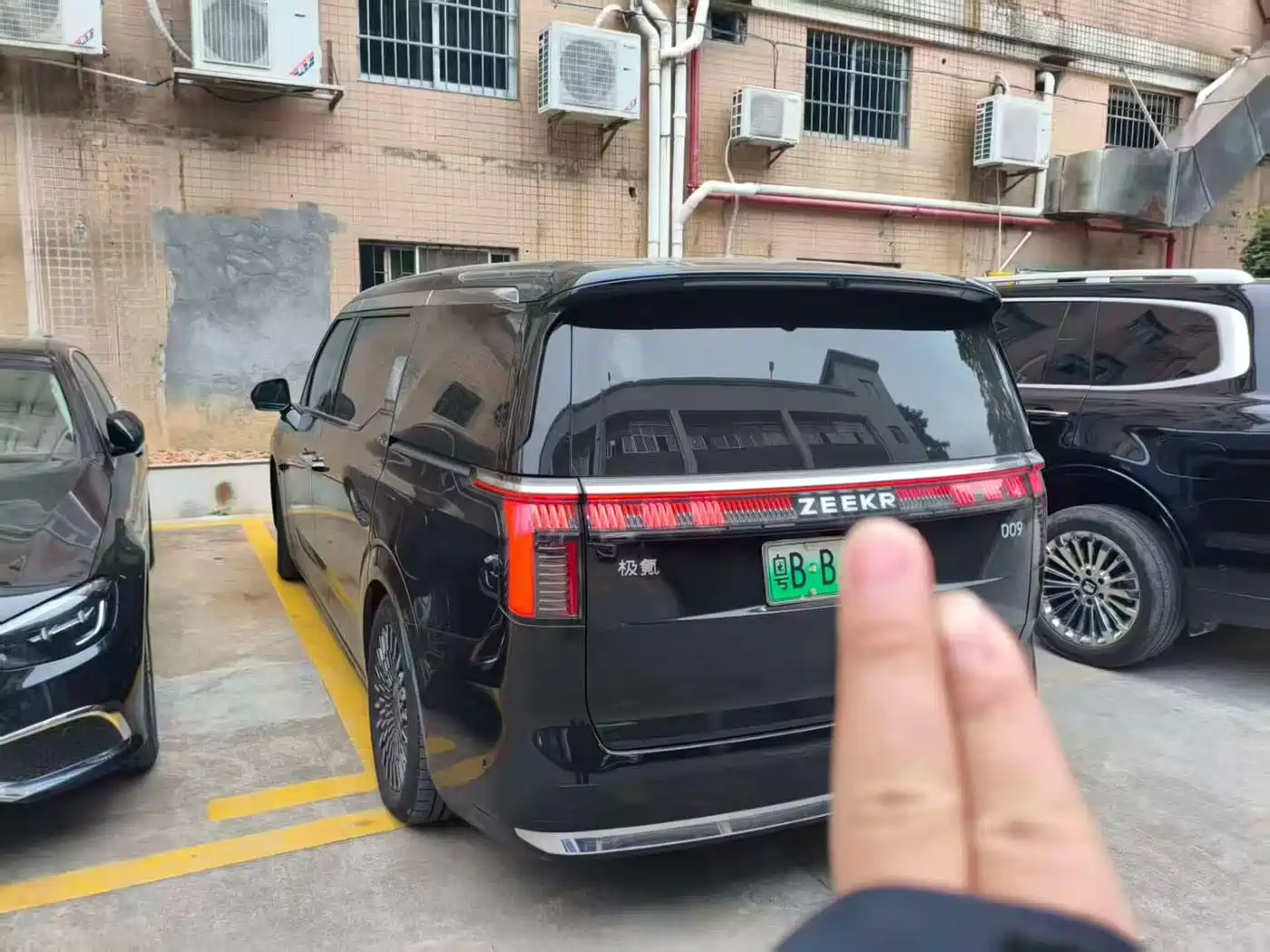 ZEEKR EXTREME KRYPTON 009