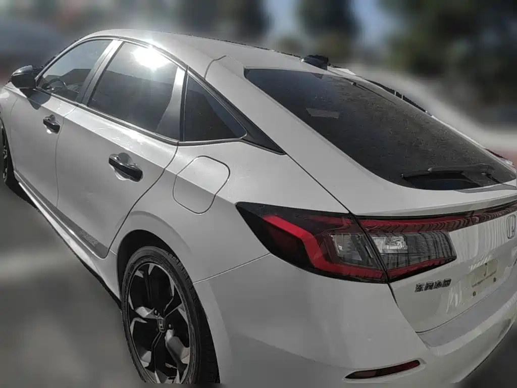 Photo 7 - Honda Civic