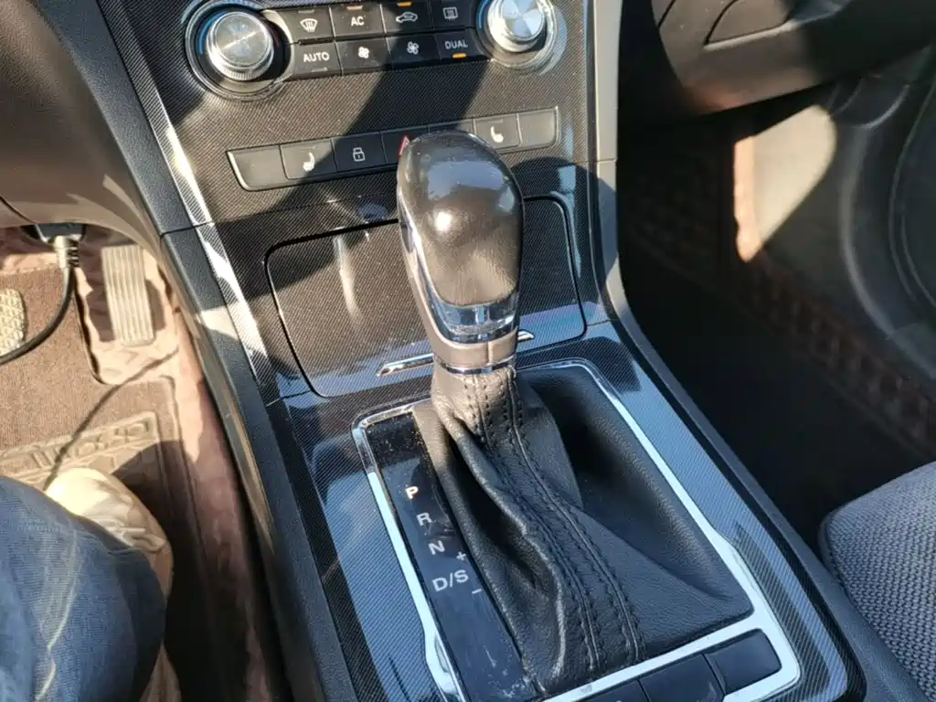 MG Roewe RX5 2017 2017 20T Automatic Premium Edition