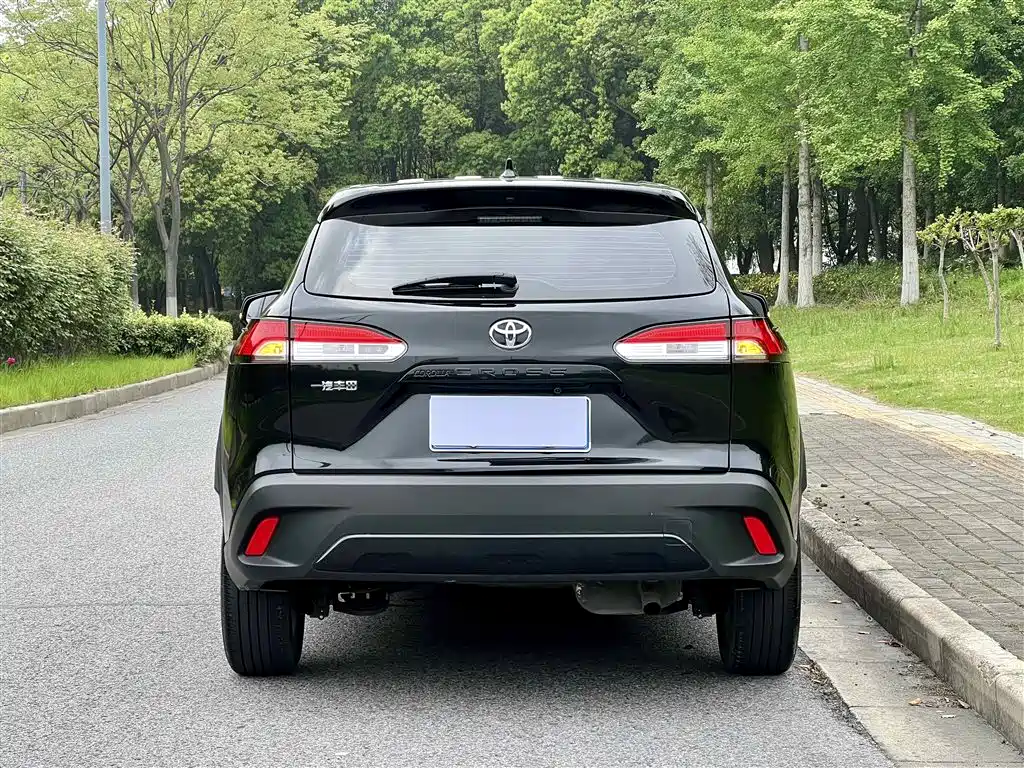 Toyota Corolla Cross 2022 2.0L Elite Edition фото 5