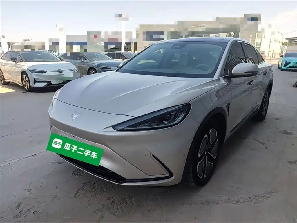ARCFOX Alpha S6 2025 735MAX 175kW