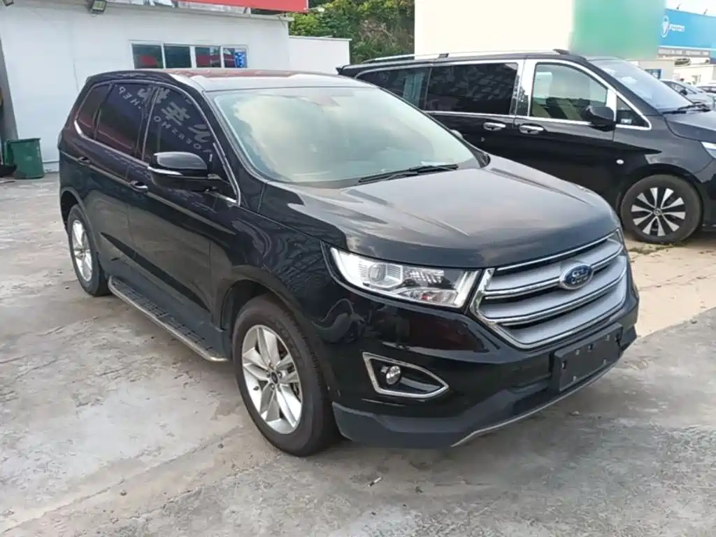 Фото 4 - Ford Edge
